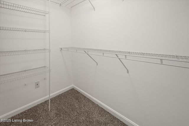 6910 Caitlynn Way, Louisville, KY 40229