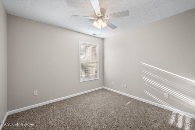 6910 Caitlynn Way, Louisville, KY 40229