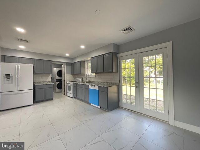 208 WICHITA TRL, Browns Mills, NJ 08015