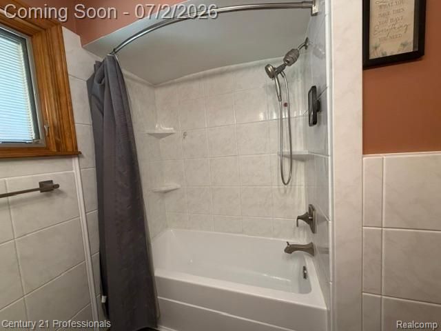 3964 Grindley Park Street, Dearborn Heights, MI 48125