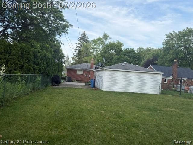 3964 Grindley Park Street, Dearborn Heights, MI 48125