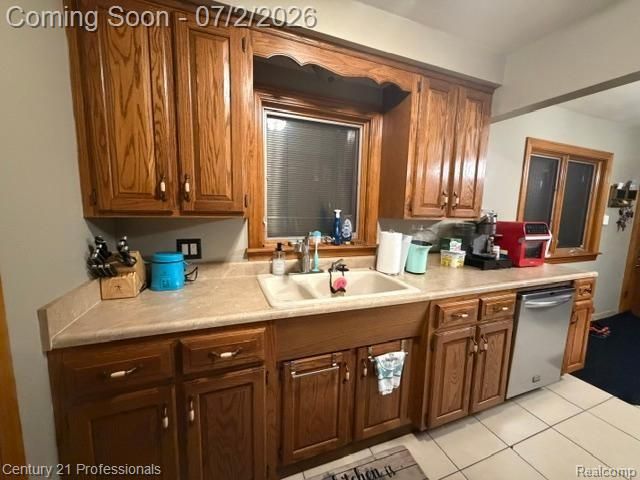 3964 Grindley Park Street, Dearborn Heights, MI 48125