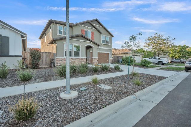 1630 Stepney Way, Plumas Lake, CA 95961