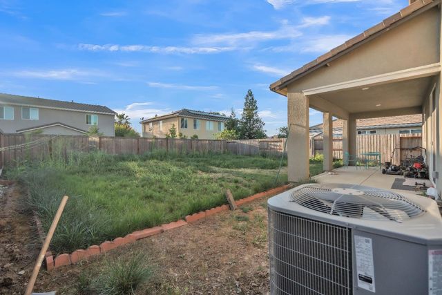 1630 Stepney Way, Plumas Lake, CA 95961