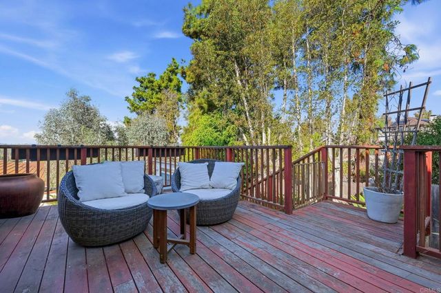 320 Apollo Drive, Vista, CA 92084