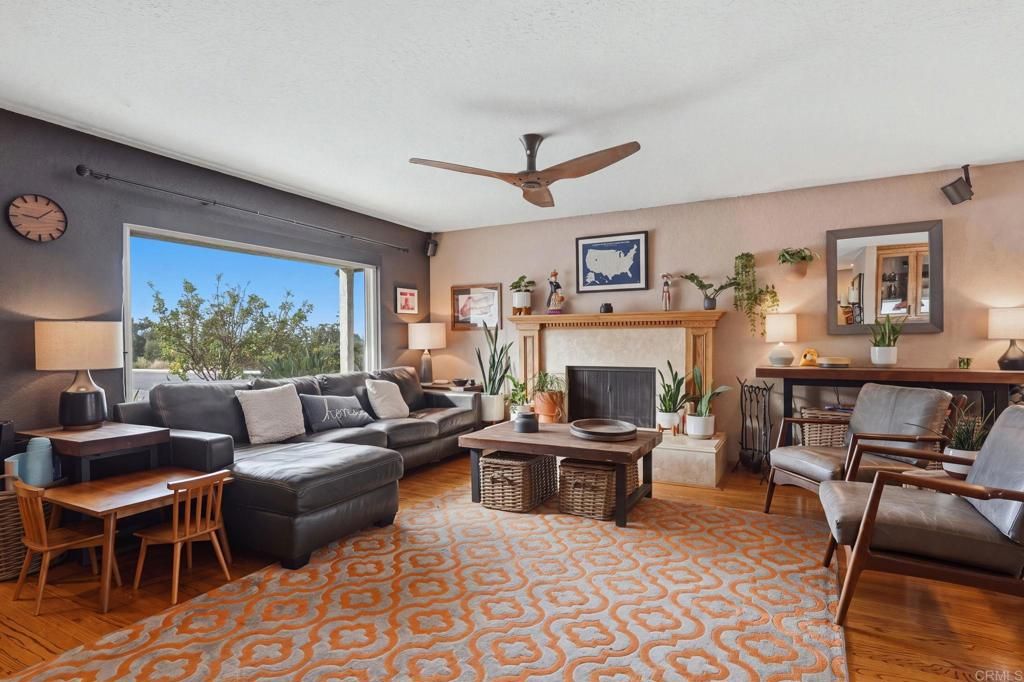 320 Apollo Drive, Vista, CA 92084 — exterior