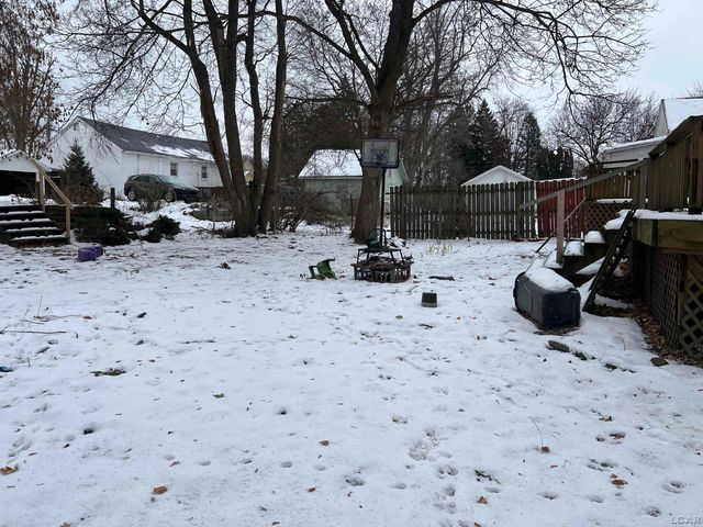 903 E Maple Street, Adrian, MI 49221