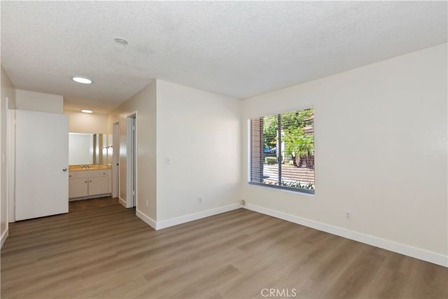 1350 Brentwood Circle B, Corona, CA 92882