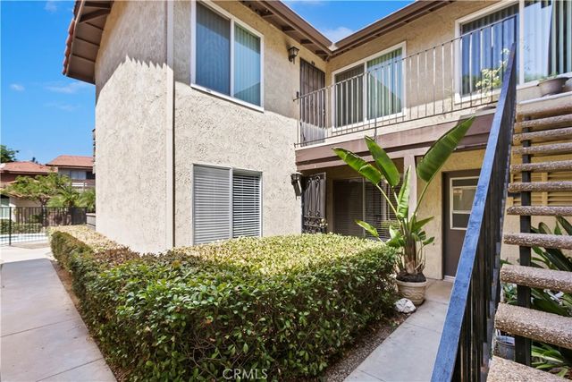 1350 Brentwood Circle B, Corona, CA 92882