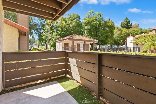 1350 Brentwood Circle B, Corona, CA 92882