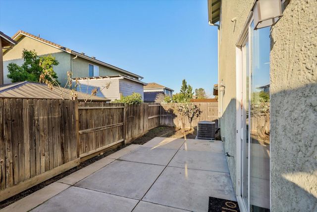 560 Willie Hausey Way, Sacramento, CA 95838