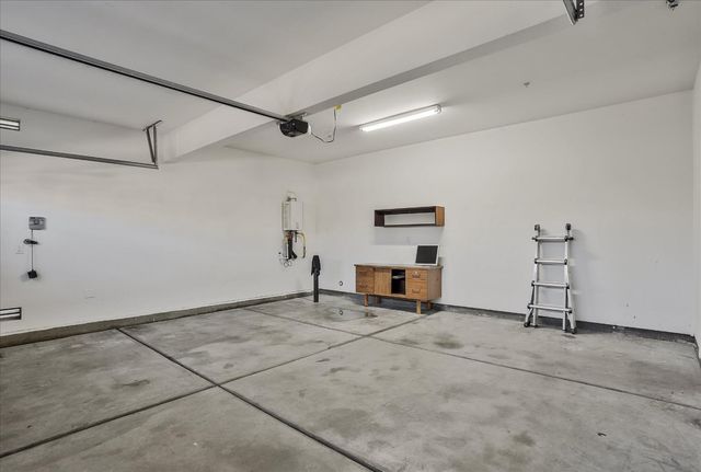 560 Willie Hausey Way, Sacramento, CA 95838