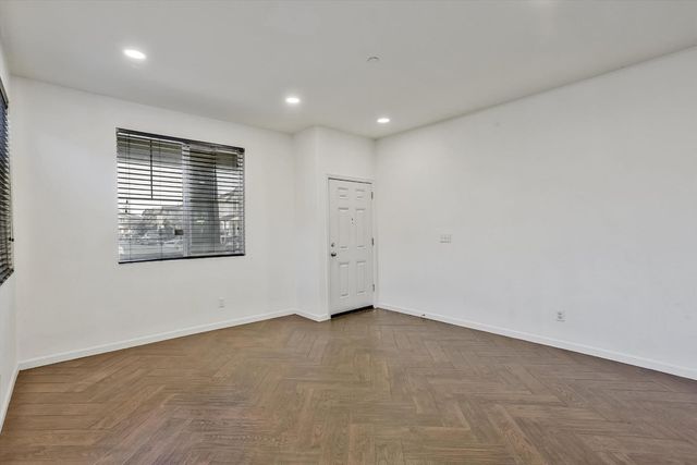 560 Willie Hausey Way, Sacramento, CA 95838