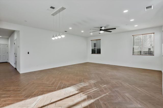 560 Willie Hausey Way, Sacramento, CA 95838