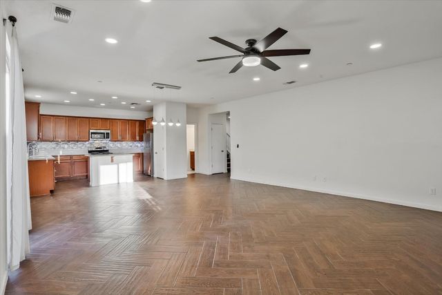 560 Willie Hausey Way, Sacramento, CA 95838