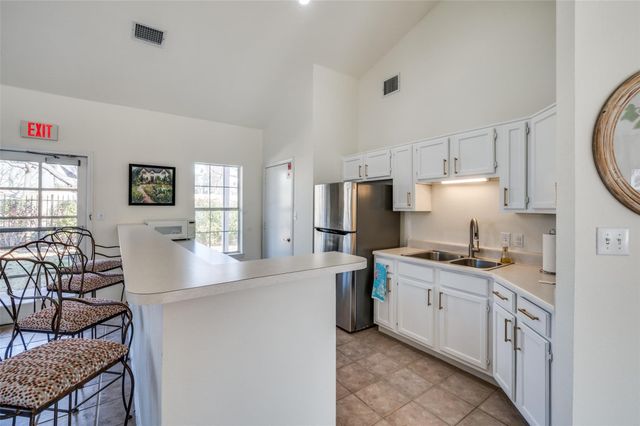 6124 Haley Lane, Fort Worth, TX 76132
