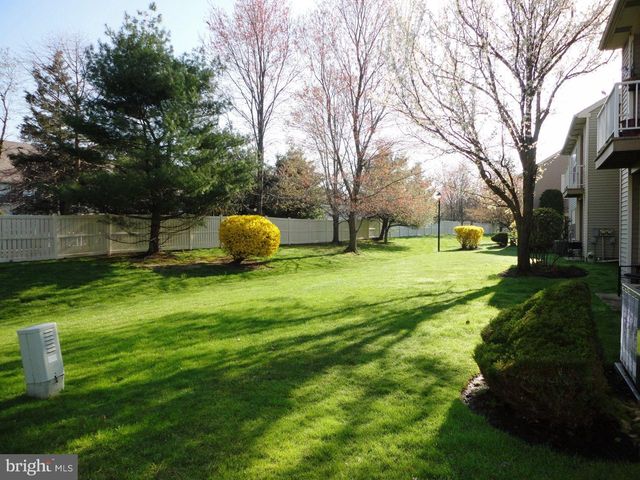 4603A ADELAIDE DR, Mount Laurel, NJ 08054