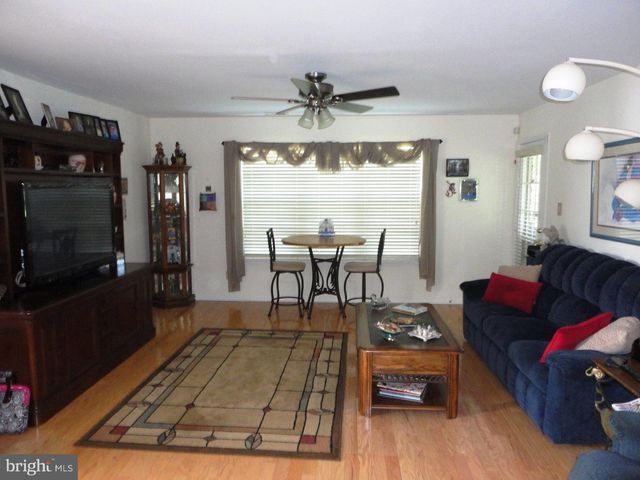 4603A ADELAIDE DR, Mount Laurel, NJ 08054