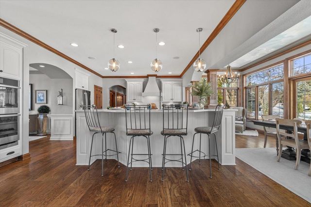 1810 E Bristlecone DRIVE, Hartland, WI 53029