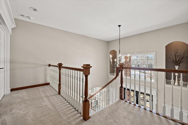 1810 E Bristlecone DRIVE, Hartland, WI 53029