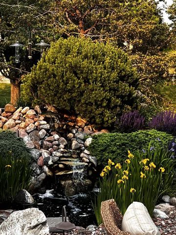 1810 E Bristlecone DRIVE, Hartland, WI 53029