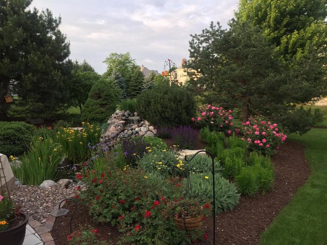 1810 E Bristlecone DRIVE, Hartland, WI 53029