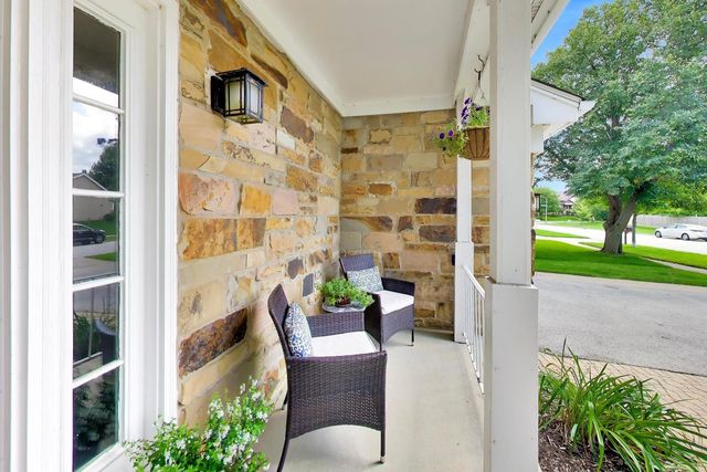 3560 Gatewood Lane, Aurora, IL 60504