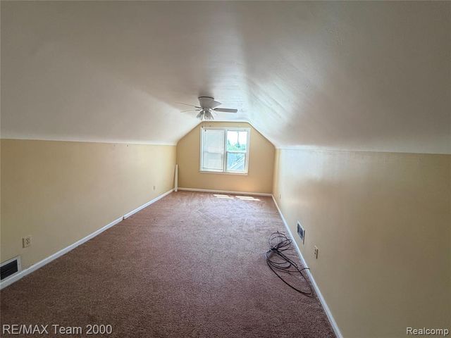 1415 Oakland Court, Dearborn Heights, MI 48125