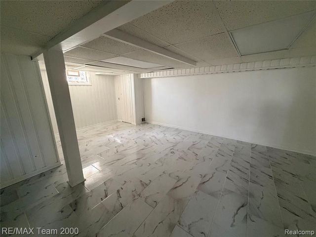 1415 Oakland Court, Dearborn Heights, MI 48125