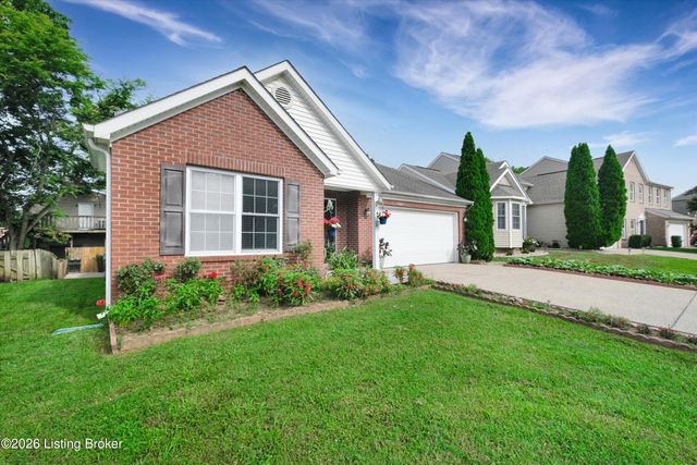 9644 River Trail Dr, Louisville, KY 40229