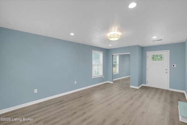 9644 River Trail Dr, Louisville, KY 40229
