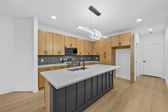 2630 Marburg Street, Dallas, TX 75215
