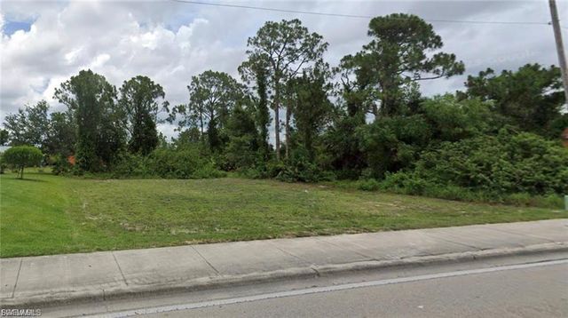 3724 Lee BLVD, Lehigh Acres, FL 33971
