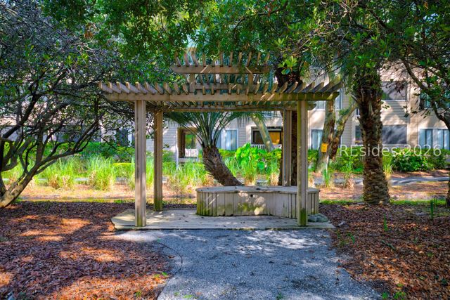 239 Beach City Rd Apt 1221, Hilton Head Island, SC 29926