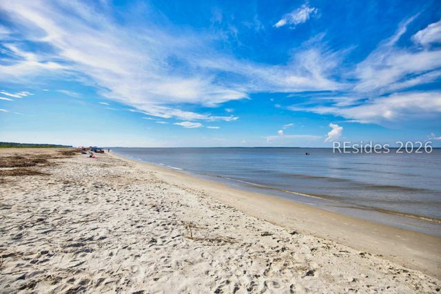 239 Beach City Rd Apt 1221, Hilton Head Island, SC 29926