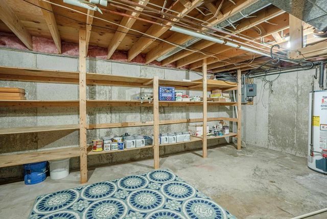 10 LAMPLIGHTER Way, Madison, WI 53714