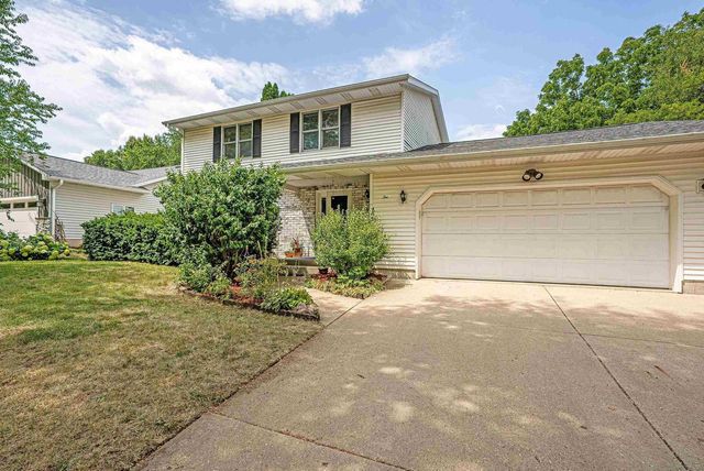 10 LAMPLIGHTER Way, Madison, WI 53714