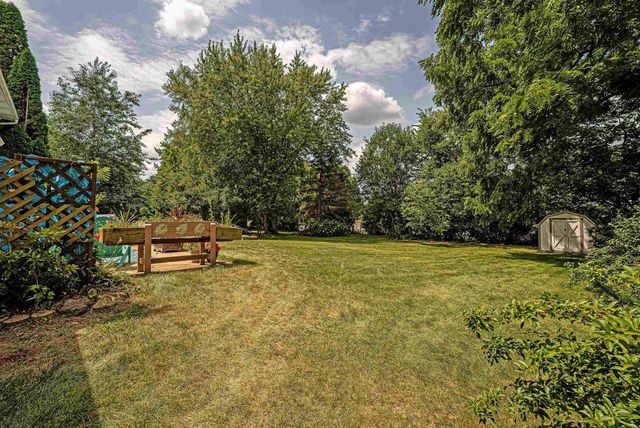 10 LAMPLIGHTER Way, Madison, WI 53714