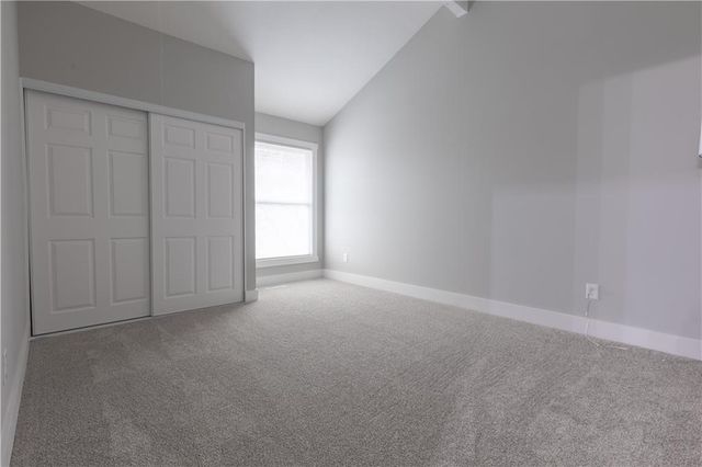 10863 Rosehill Road, Overland Park, KS 66210