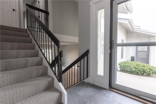 10863 Rosehill Road, Overland Park, KS 66210