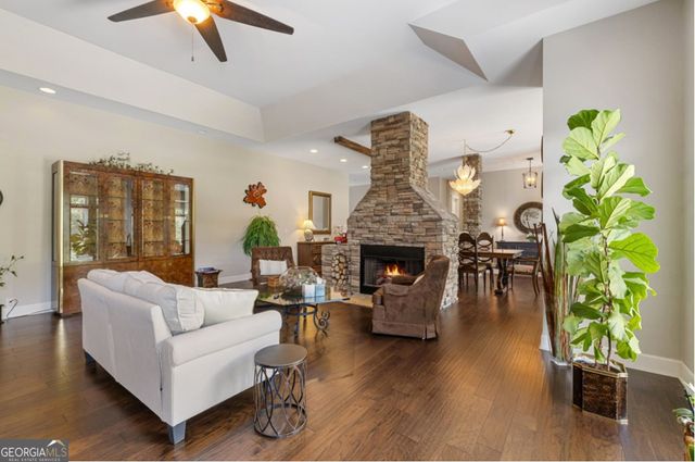 1502 Smithfield Lane, Young Harris, GA 30582