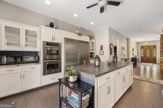 1502 Smithfield Lane, Young Harris, GA 30582