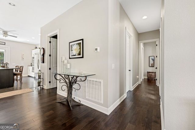 1502 Smithfield Lane, Young Harris, GA 30582