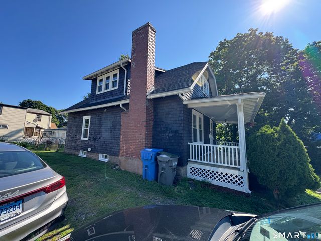 383 Center Street, Manchester, CT 06040