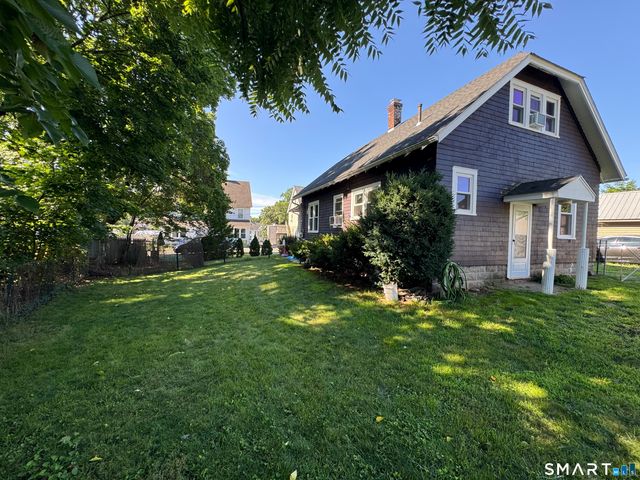383 Center Street, Manchester, CT 06040