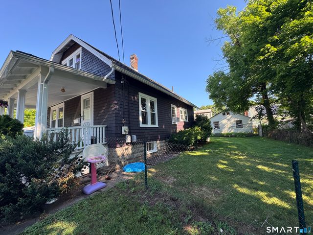 383 Center Street, Manchester, CT 06040