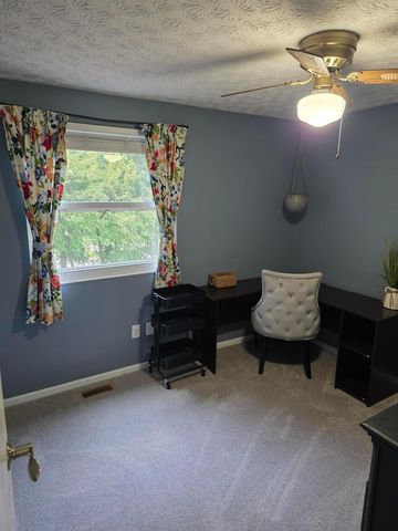 3888 Thoroughbred Court, Columbus, OH 43221
