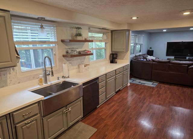 3888 Thoroughbred Court, Columbus, OH 43221