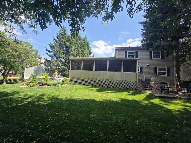 3888 Thoroughbred Court, Columbus, OH 43221