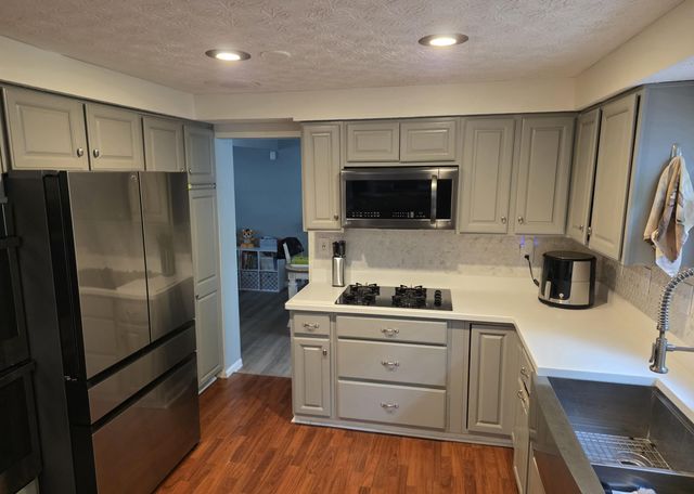 3888 Thoroughbred Court, Columbus, OH 43221